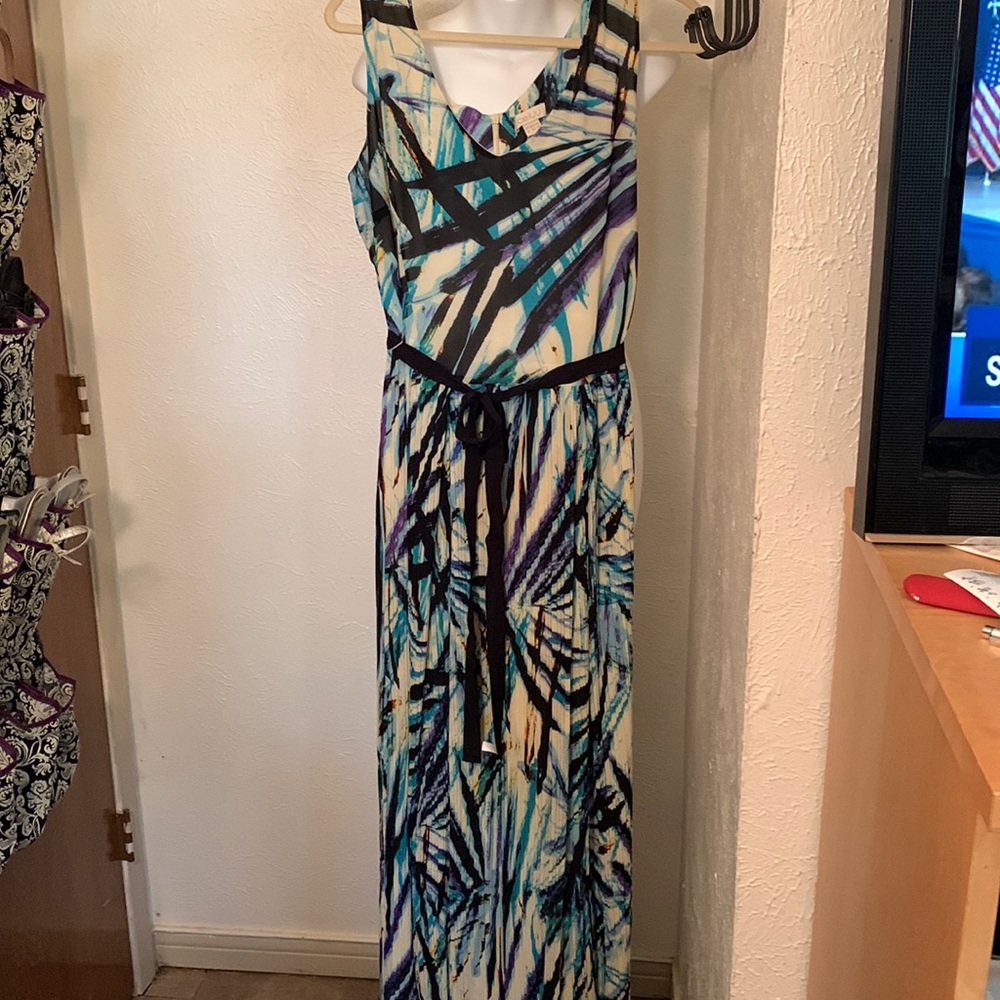 Multi colored sleeveless long dress